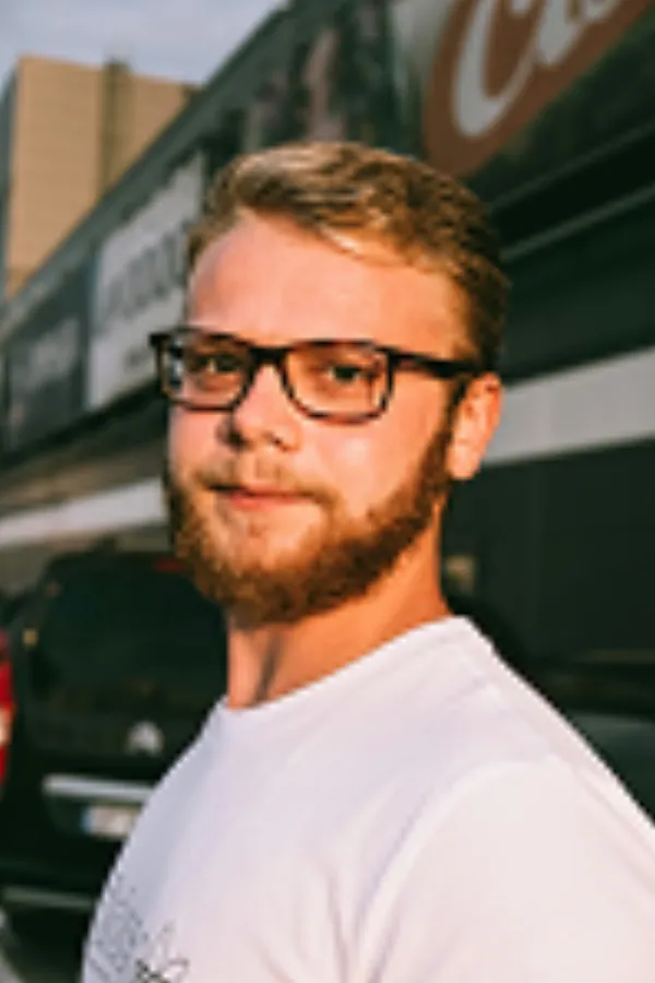 Maria Garcia - Pengguna Vidcombo yang disahkan